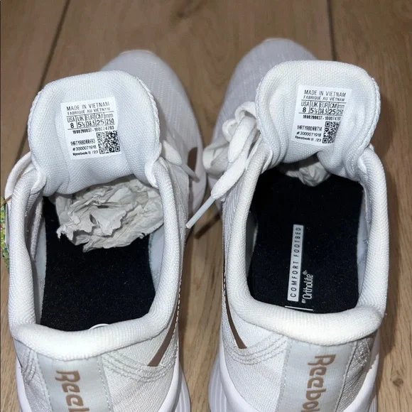 NWT - Reebok Energen Tech Plus Women's White & Gold Running/Course Athletic Shoe - Picture 6 of 15